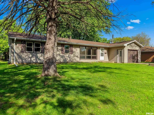 2511 S Daycor Dr, Peoria, IL 61607