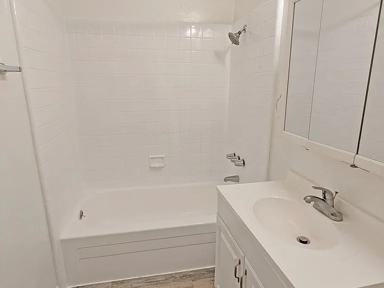 3827 Girard Ave #1 — Photo 15