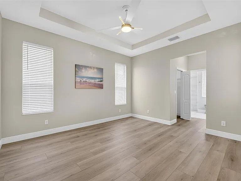 1103 Villeroy Dr — Photo 9