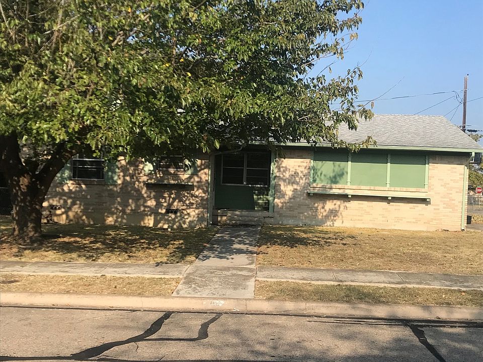 1st image of 1105 Pine Dr