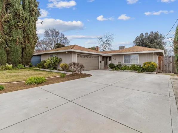384 Emerald Dr, Merced, CA 95340