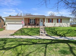 1502 Grafton Rd, Madison, WI 53716