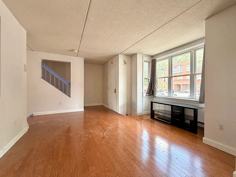26 Ellingwood St #26 — Photo 3