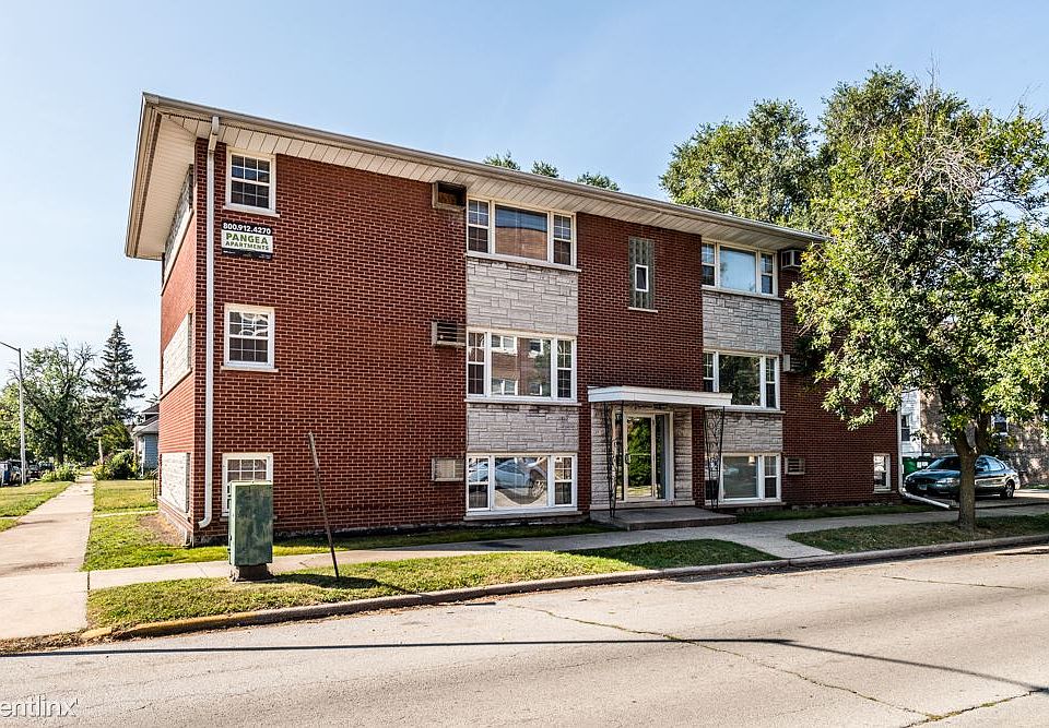 101 Memorial Dr Apartments Chicago Exterior_02