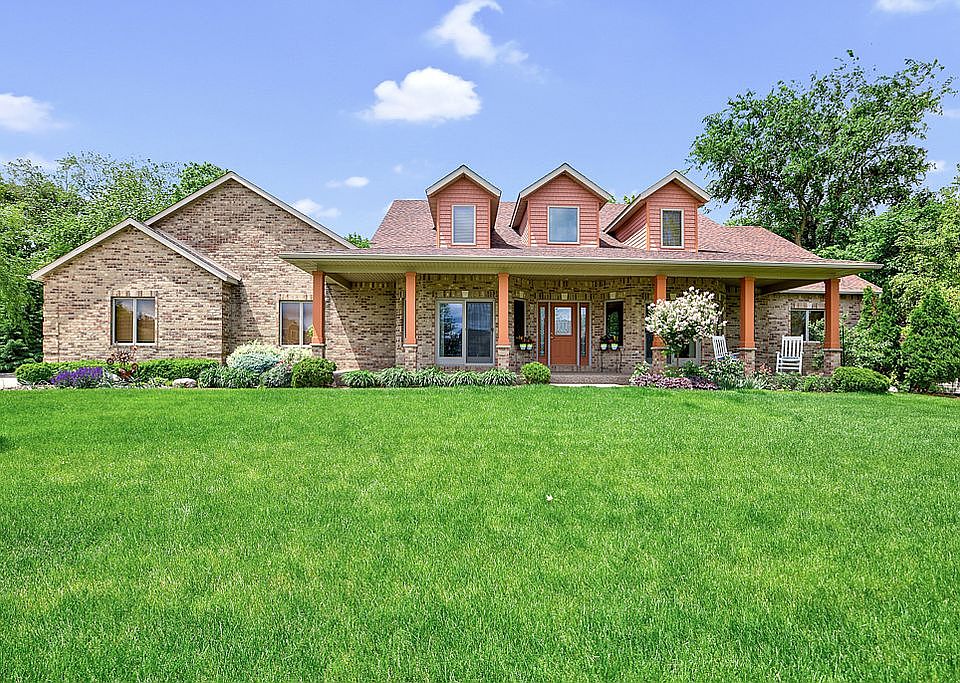1st image of 3008 Northridge Ln NE