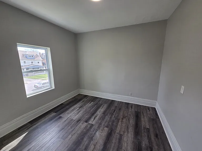 369 Beaver St #2C — Photo 7
