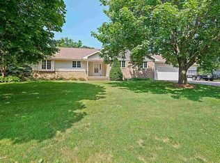 N4219 Oak Ln, Freedom, WI 54130