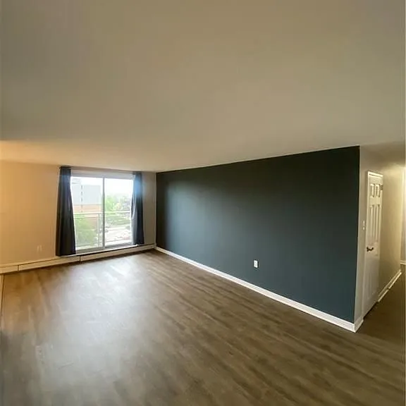 931 Wonderland Rd S #709 — Photo 8