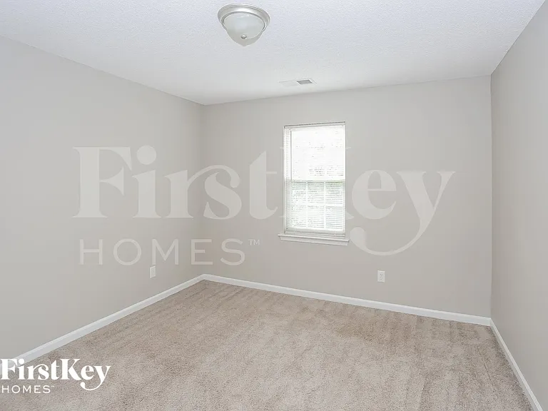 7503 Wilkins Terrace Dr — Photo 11