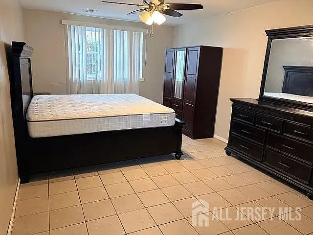 265 College Dr — Photo 7