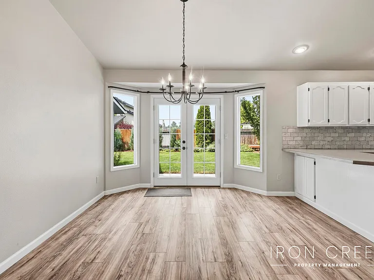1544 E Falconrim Ct — Photo 11