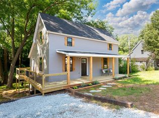 12 Front St, Pelzer, SC 29669