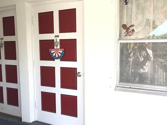 3rd image of 2458 Polk St APT 204