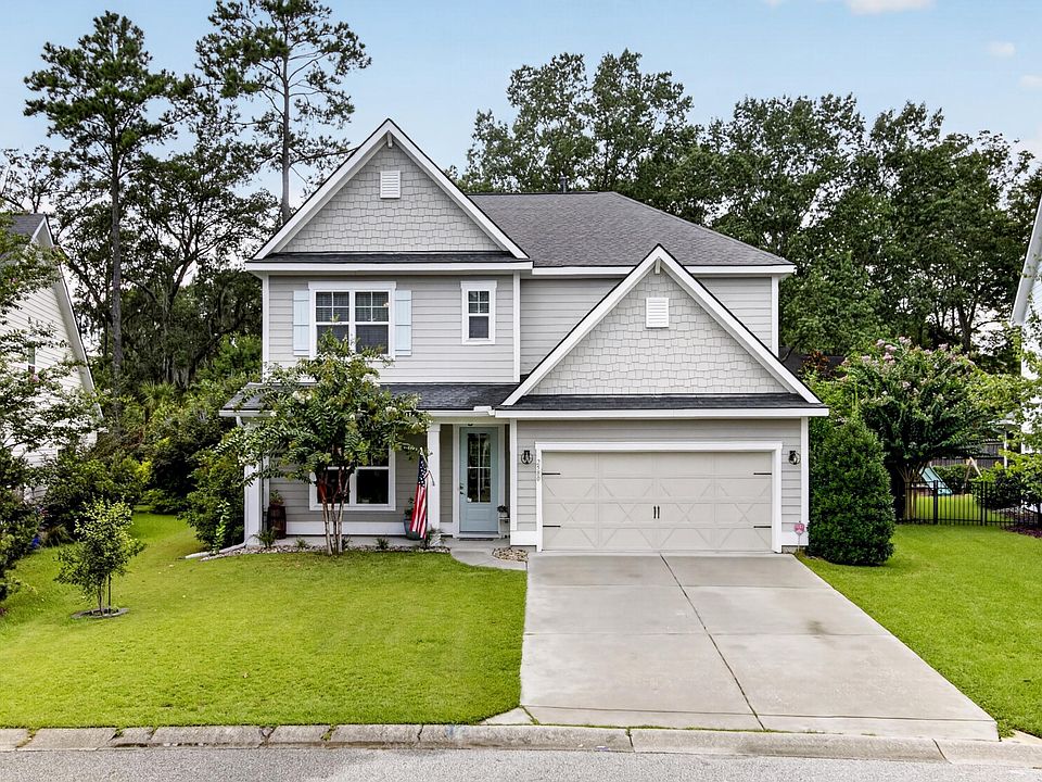 1st image of 2580 Larch Ln