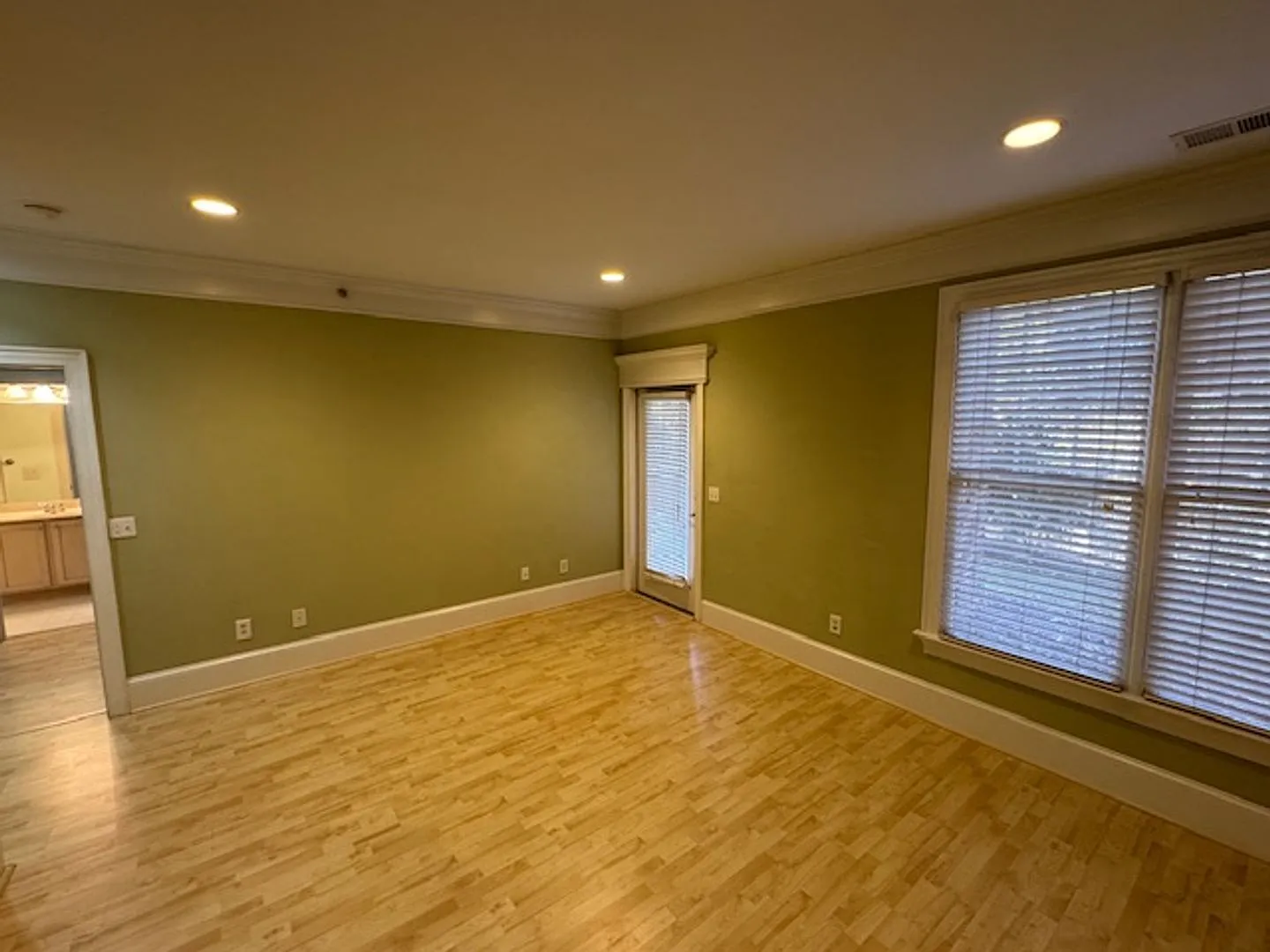 Atlantic Place Condo - Preleasing Opportunity! — Photo 3