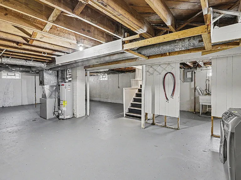 1189 Woodland Dr — Photo 14