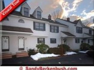 4 Carriage Ct, Merrimac, MA 01860