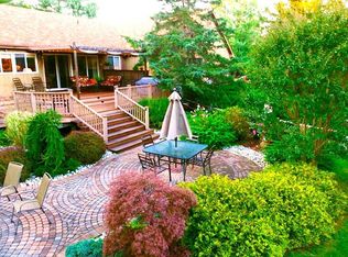 15 Lenape Ln, Skillman, NJ 08558