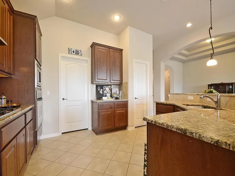111 Miss Ashley St — Photo 16