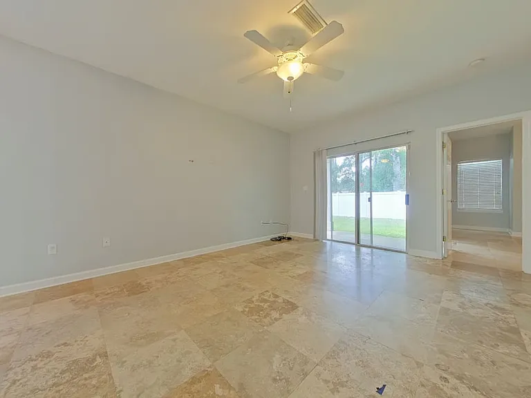 18 Trevor Dr — Photo 3
