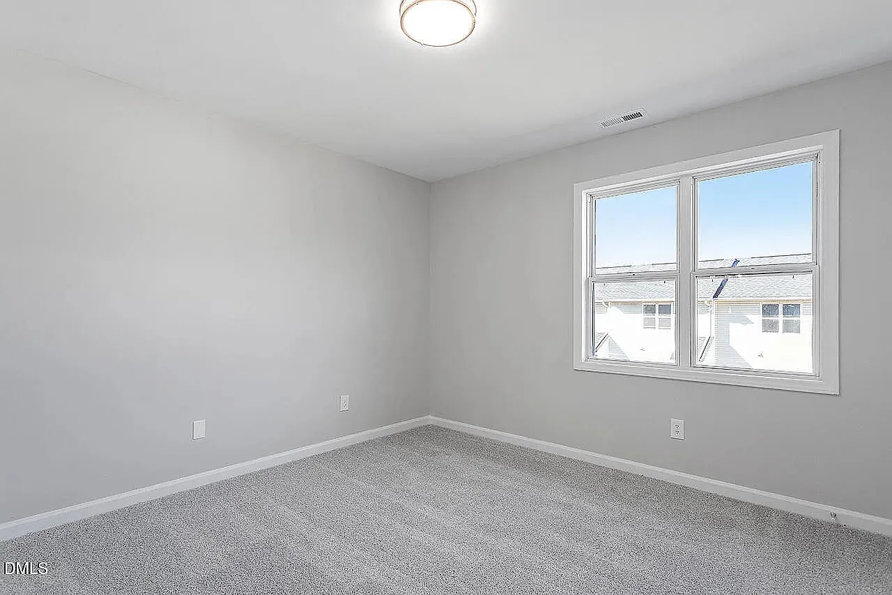 2 bed, 2.5 bath, 1056 sqft, $1,500 — Photo 4