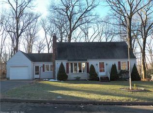 32 Kiefer Rd, Southington, CT 06489