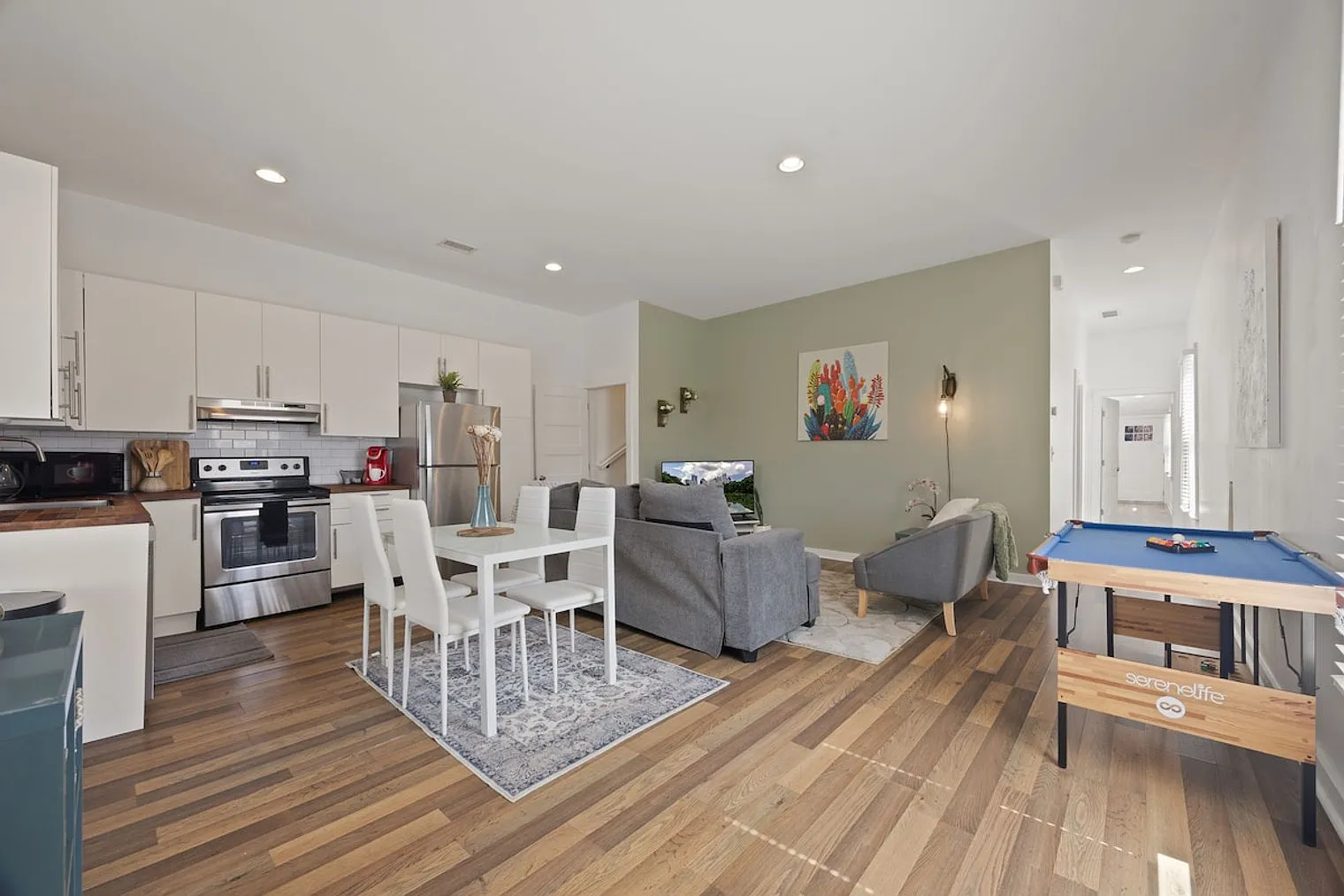 3 bed, 2.0 bath, $4,305 — Photo 1