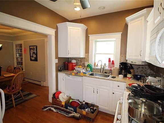 5th image of 2609 Center St