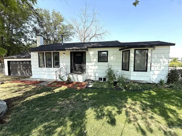 421 Randolph St, Melba, ID 83641