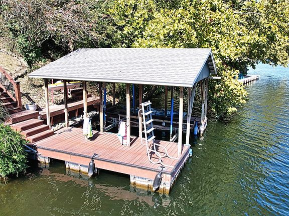 5th image of 59 Portsmouth Dr