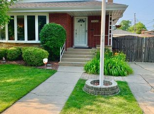 5000 Harnew Rd S, Oak Lawn, IL 60453