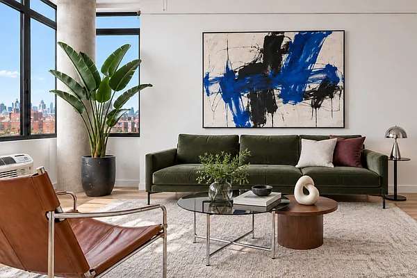 Living room, photo 2