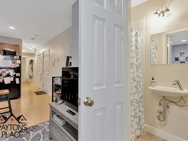 1658 W Virginia Ave NE #201 — Photo 19