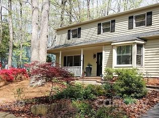 22 Tanglewood Rd, Lake Wylie, SC 29710