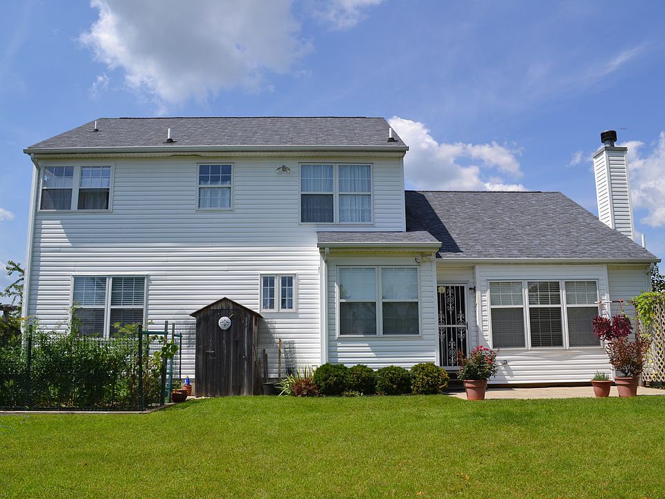 2nd image of 1218 Cobblestone Dr