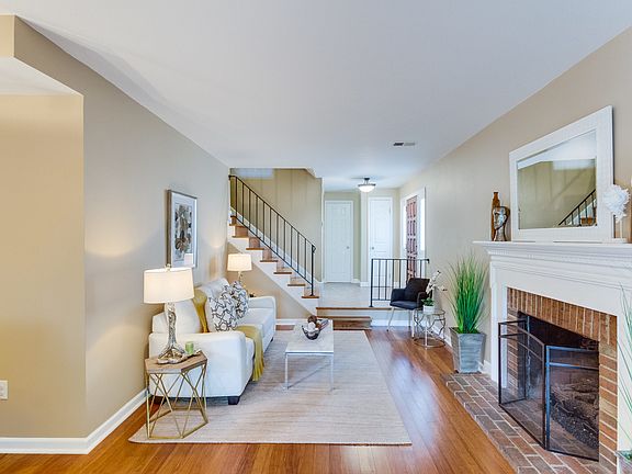 3rd image of 6321 Gildar St