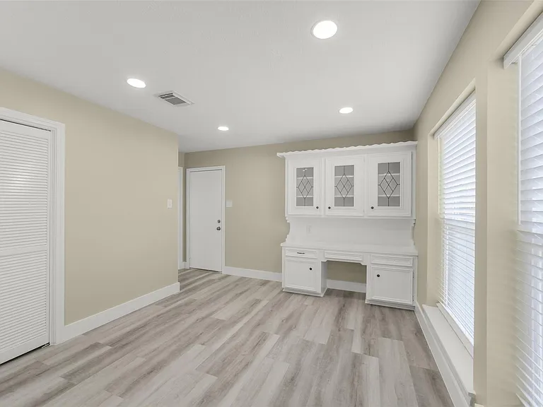 4138 Club Valley Dr — Photo 21