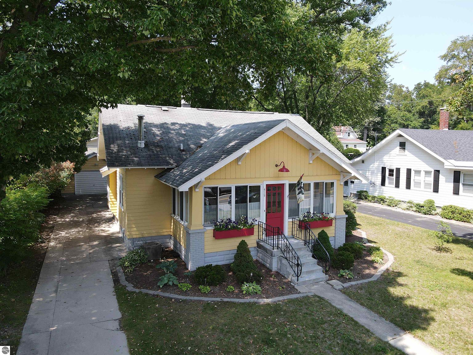 515 N Saint Joseph St, Suttons Bay, MI 49682 MLS 1914175 Zillow