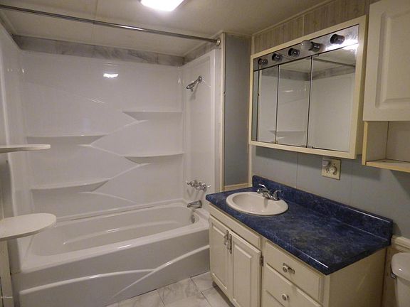 2nd image of 608 N 16th St