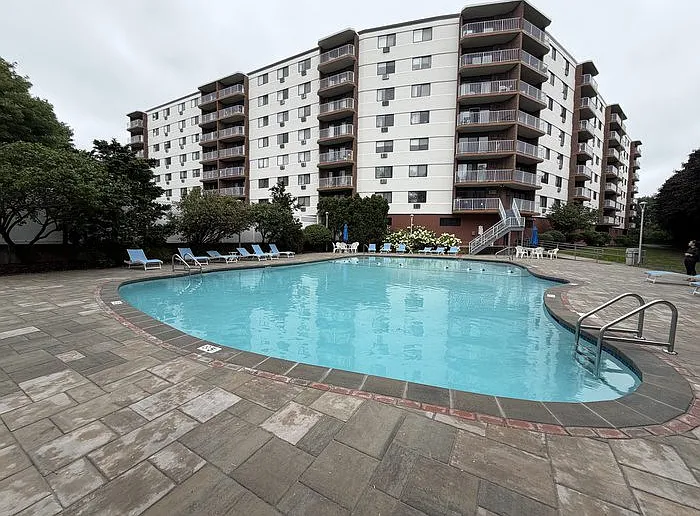 2 bed, 2.0 bath, $2,650 — Photo 1