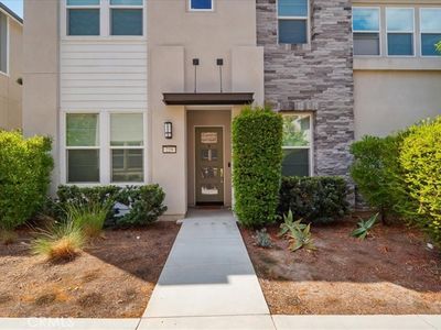 229 Frame, Irvine, CA, 92618