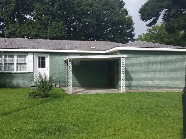 177 Emerite Dr, Lafayette, LA 70506