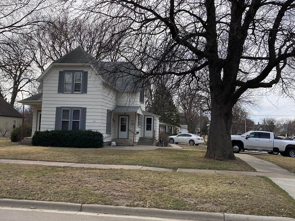 2nd image of 611 Idaho Ave SE #1 & 2