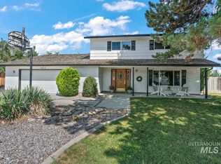 9612 W Knottingham Dr, Boise, ID 83704