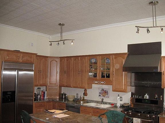 2nd image of 312 E Main St