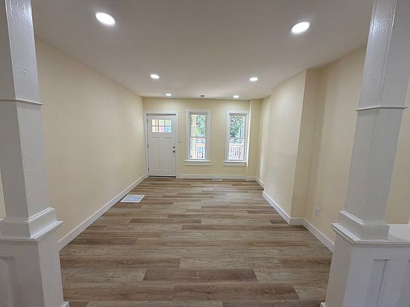 5th image of 84 S Logan Ave