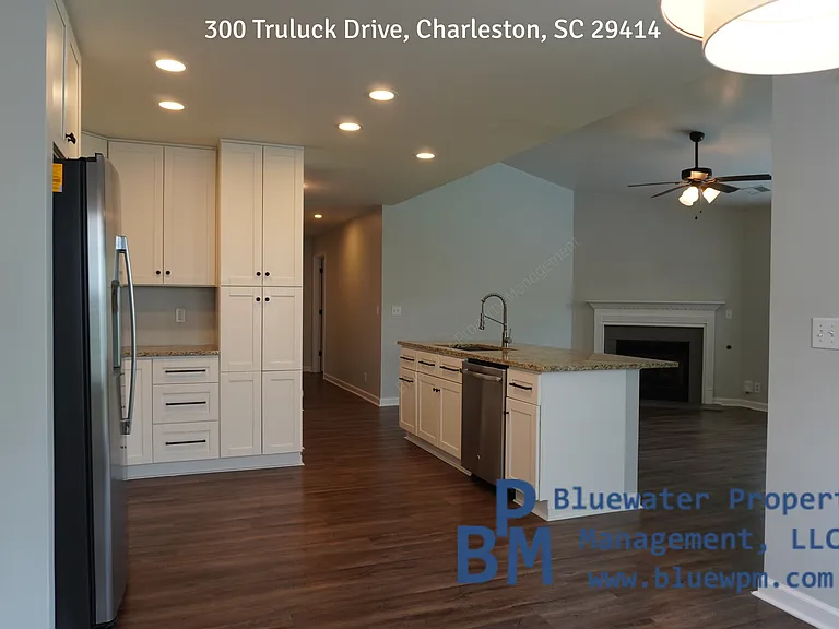 300 Truluck Dr — Photo 10