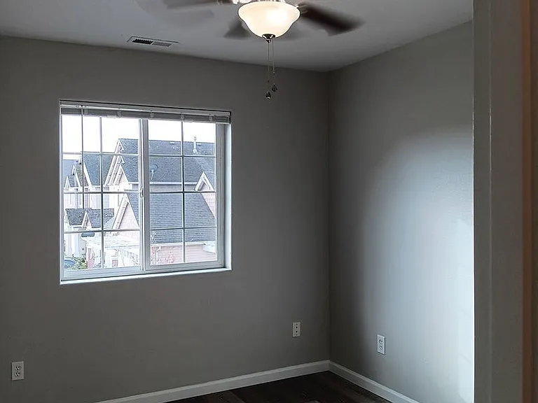 652 Jasmine Cir — Photo 15