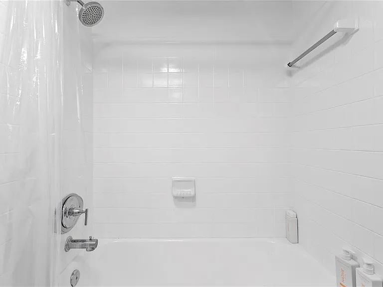 2407 S Lois Ave — Photo 40