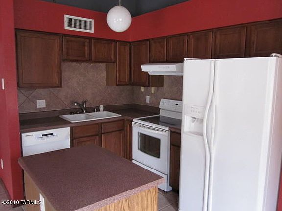 4th image of 7272 S Camino Libertad
